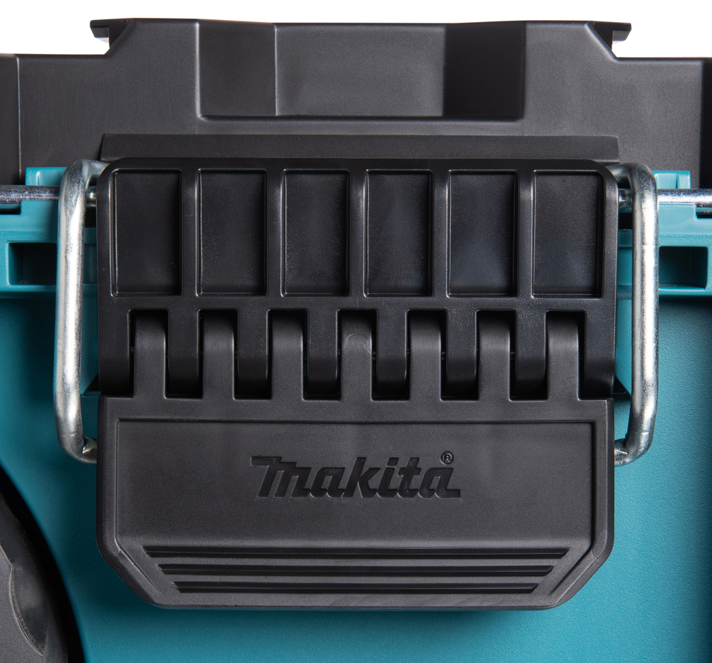 Makita Werkzeugkoffer Verschluss Nahaufnahme des Verschlusses eines Makita Werkzeugkoffers